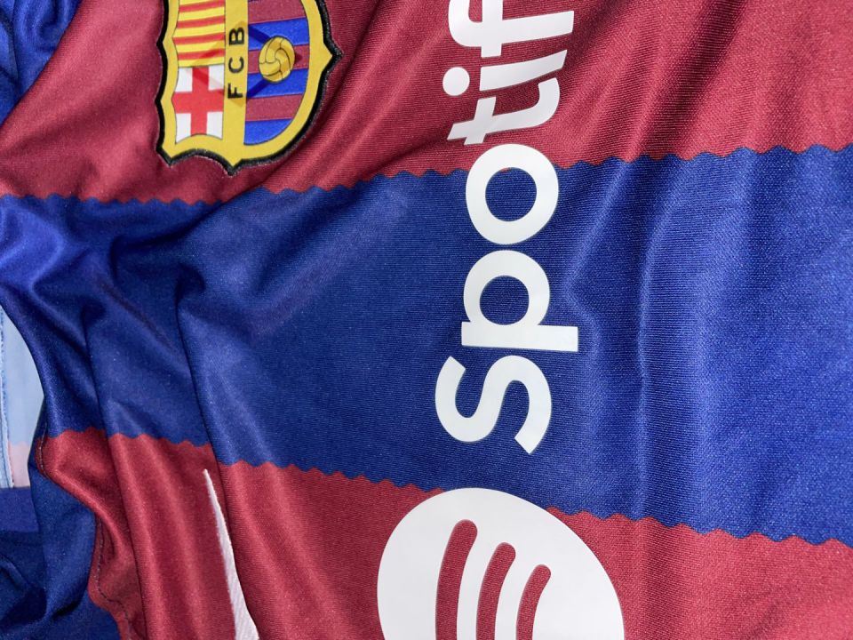 Barcelona Home Soccer Jersey 2023/24 photo review